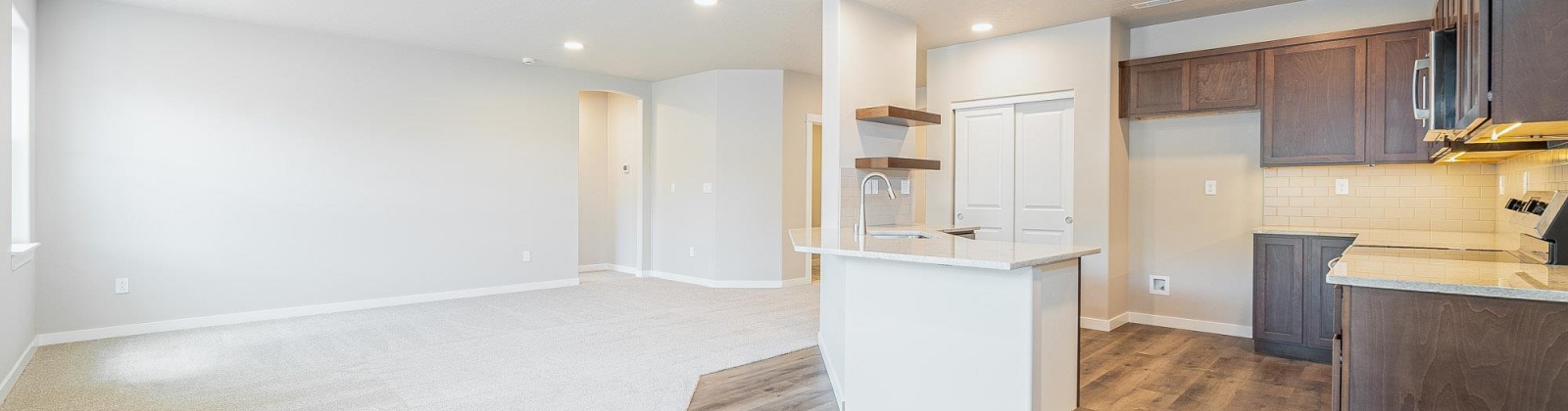 Sonora River, Prosser, Washington 99350, 3 Bedrooms Bedrooms, ,2 BathroomsBathrooms,Site Built-owned Lot,For Sale,Sonora River,281436