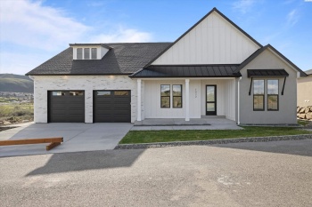 Sagebluff, Richland, Washington 99352, 4 Bedrooms Bedrooms, ,3 BathroomsBathrooms,Site Built-owned Lot,For Sale,Sagebluff,281485