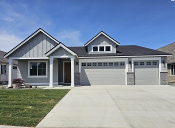 Dunsmuir Dr., Pasco, Washington 99301, 4 Bedrooms Bedrooms, ,2 BathroomsBathrooms,Site Built-owned Lot,For Sale,Dunsmuir Dr.,281479