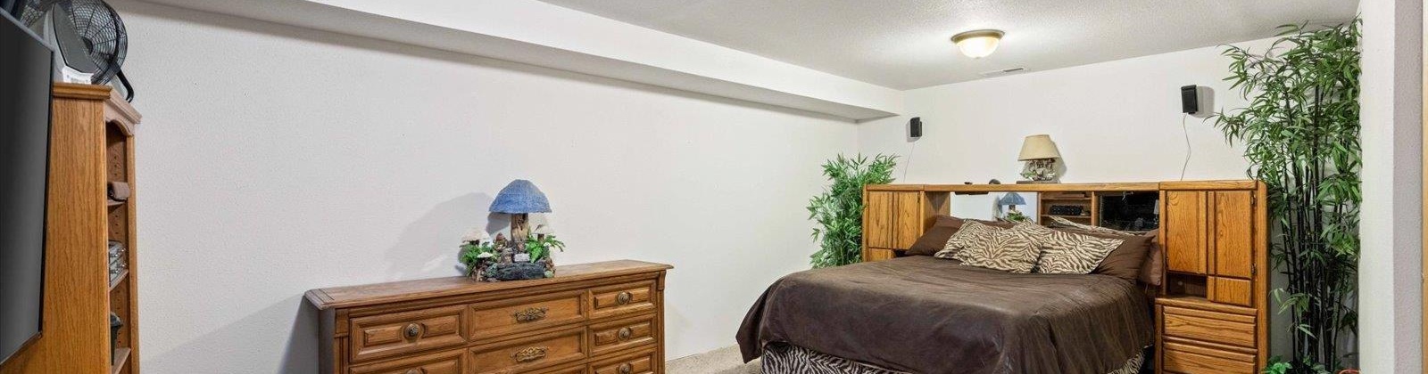 4th Ave, Kennewick, Washington 99336, 6 Bedrooms Bedrooms, ,2 BathroomsBathrooms,Site Built-owned Lot,For Sale,4th Ave,281565