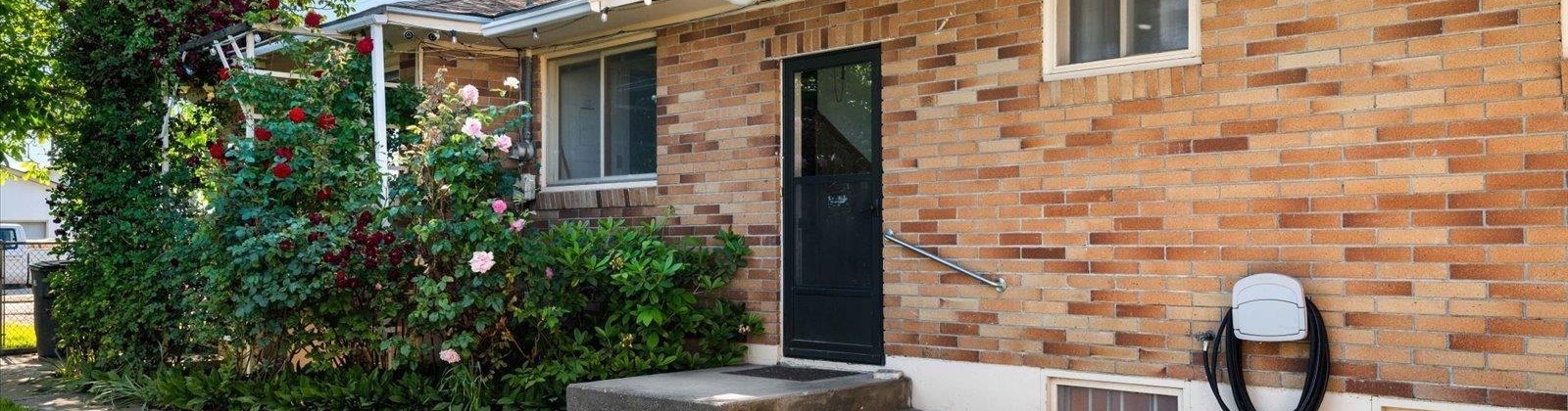 4th Ave, Kennewick, Washington 99336, 6 Bedrooms Bedrooms, ,2 BathroomsBathrooms,Site Built-owned Lot,For Sale,4th Ave,281565