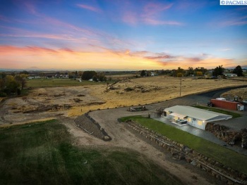 North River Rd, Prosser, Washington 99350, 3 Bedrooms Bedrooms, ,2 BathroomsBathrooms,Site Built-owned Lot,For Sale,North River Rd,281617