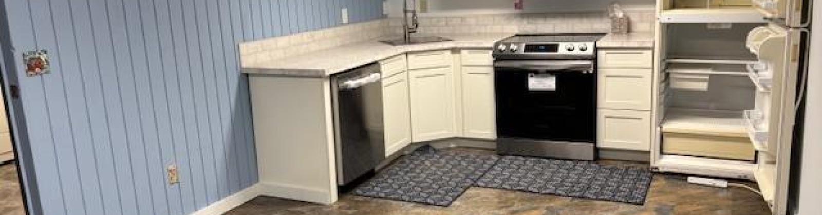 5th St., Grandview, Washington 98930, 3 Bedrooms Bedrooms, ,2 BathroomsBathrooms,Site Built-owned Lot,For Sale,5th St.,283758