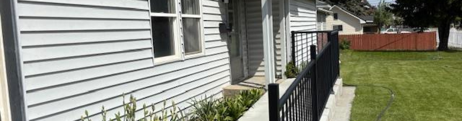 5th St., Grandview, Washington 98930, 3 Bedrooms Bedrooms, ,2 BathroomsBathrooms,Site Built-owned Lot,For Sale,5th St.,283758