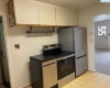 5th St., Grandview, Washington 98930, 3 Bedrooms Bedrooms, ,2 BathroomsBathrooms,Site Built-owned Lot,For Sale,5th St.,283758