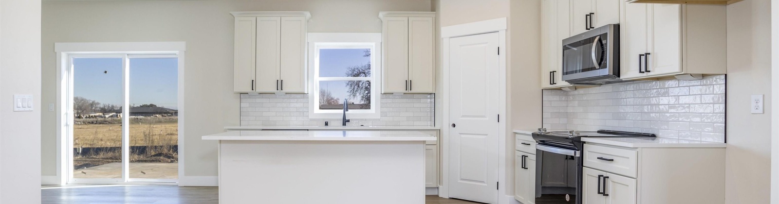 Cowlitz Blvd, Richland, Washington 99352, 4 Bedrooms Bedrooms, ,3 BathroomsBathrooms,Site Built-owned Lot,For Sale,Cowlitz Blvd,282901