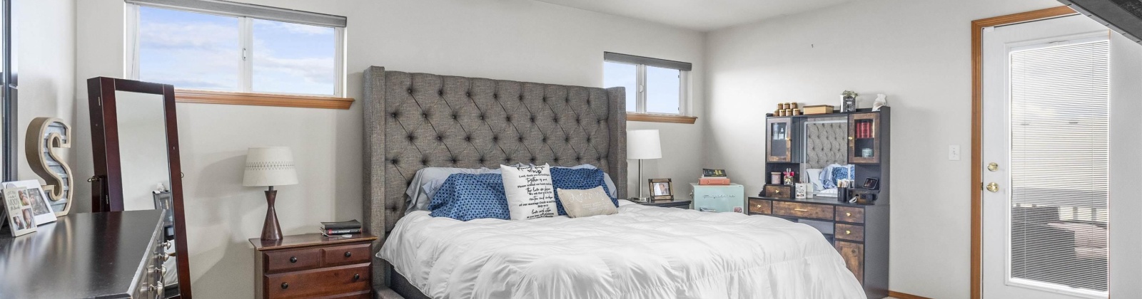 Young Place, Kennewick, Washington 99336, 3 Bedrooms Bedrooms, ,3 BathroomsBathrooms,Site Built-owned Lot,For Sale,Young Place,282872