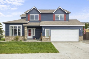 Young Place, Kennewick, Washington 99336, 3 Bedrooms Bedrooms, ,3 BathroomsBathrooms,Site Built-owned Lot,For Sale,Young Place,282872