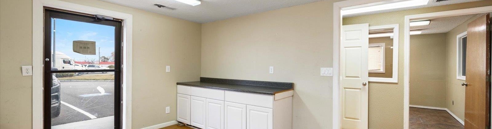 Ely Street, Kennewick, Washington 99336, ,Office,For Sale,Ely Street,281792