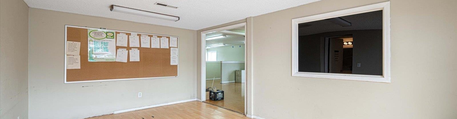 Ely Street, Kennewick, Washington 99336, ,Office,For Sale,Ely Street,281792