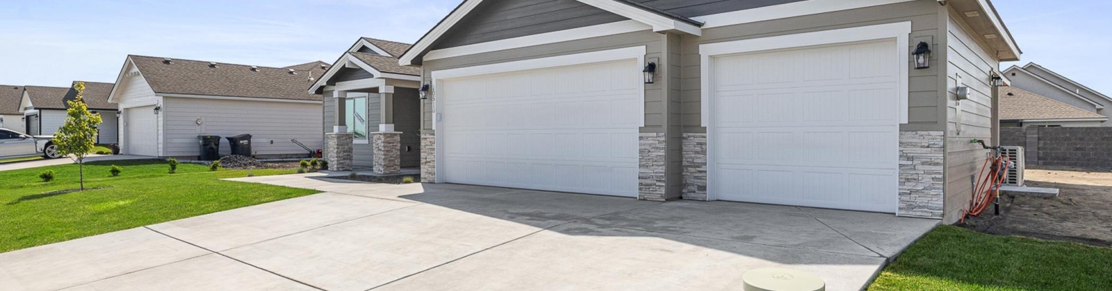 Danube Dr, Pasco, Washington 99301, 4 Bedrooms Bedrooms, ,2 BathroomsBathrooms,Site Built-owned Lot,For Sale,Danube Dr,283760