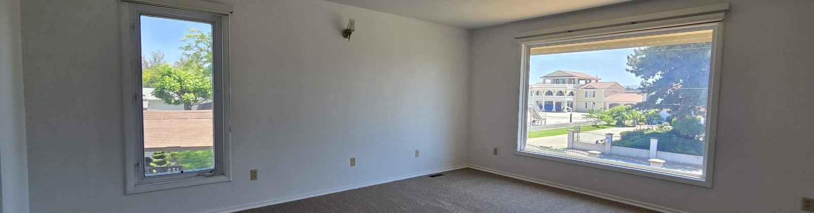 Irving Street, Pasco, Washington 99301, 4 Bedrooms Bedrooms, ,3 BathroomsBathrooms,Site Built-owned Lot,For Sale,Irving Street,283762