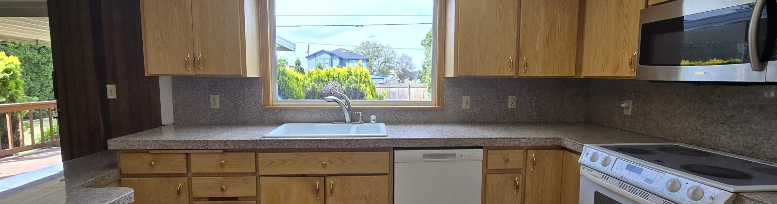 Irving Street, Pasco, Washington 99301, 4 Bedrooms Bedrooms, ,3 BathroomsBathrooms,Site Built-owned Lot,For Sale,Irving Street,283762