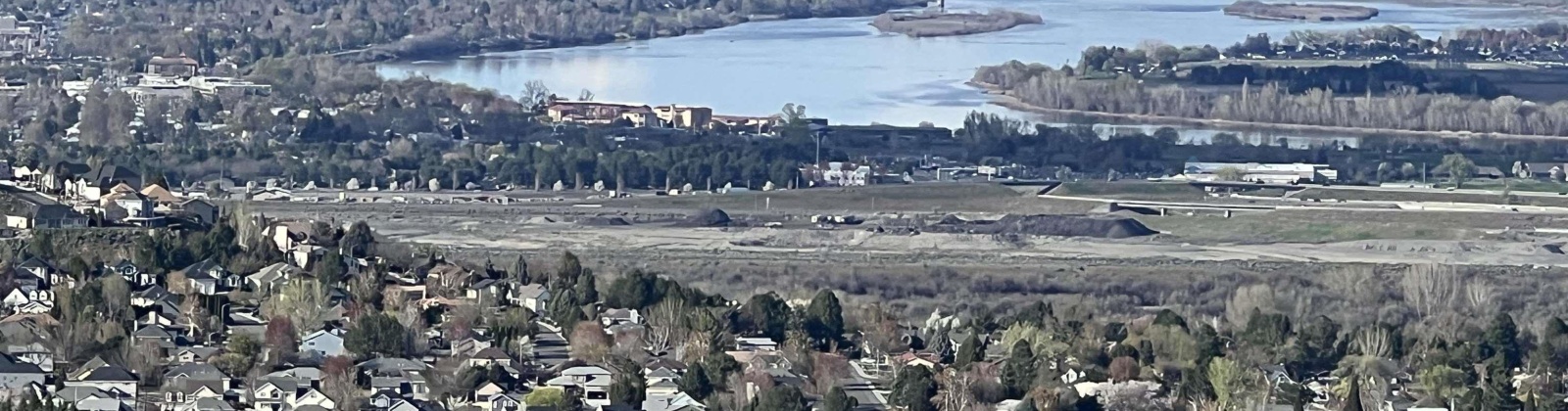 Falcon Ln, Richland, Washington 99352, 3 Bedrooms Bedrooms, ,4 BathroomsBathrooms,Site Built-owned Lot,For Sale,Falcon Ln,282905