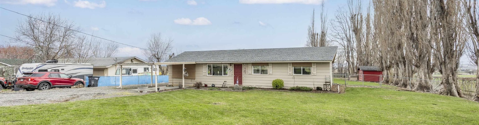 Independence Road, Sunnyside, Washington 98944, 3 Bedrooms Bedrooms, ,1 BathroomBathrooms,Site Built-owned Lot,For Sale,Independence Road,282921