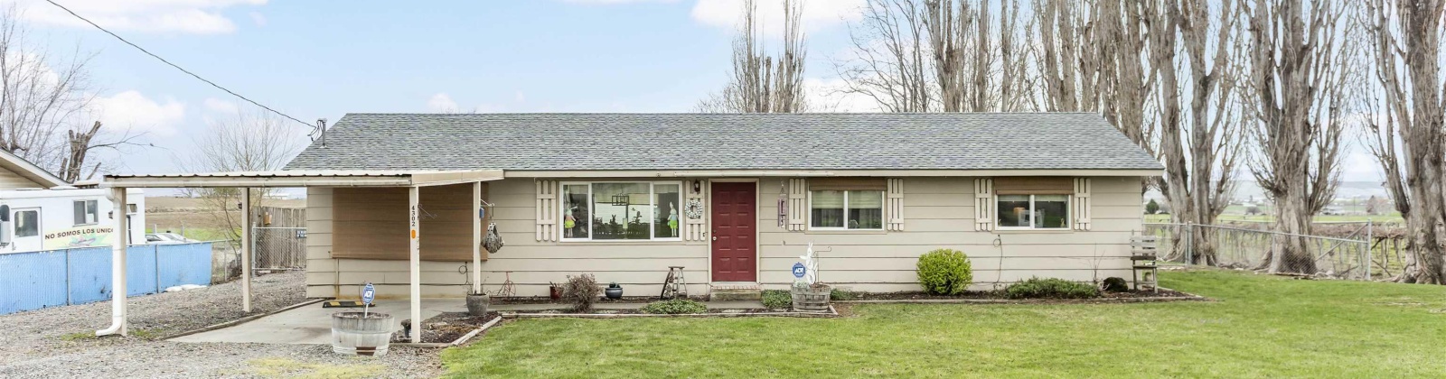 Independence Road, Sunnyside, Washington 98944, 3 Bedrooms Bedrooms, ,1 BathroomBathrooms,Site Built-owned Lot,For Sale,Independence Road,282921