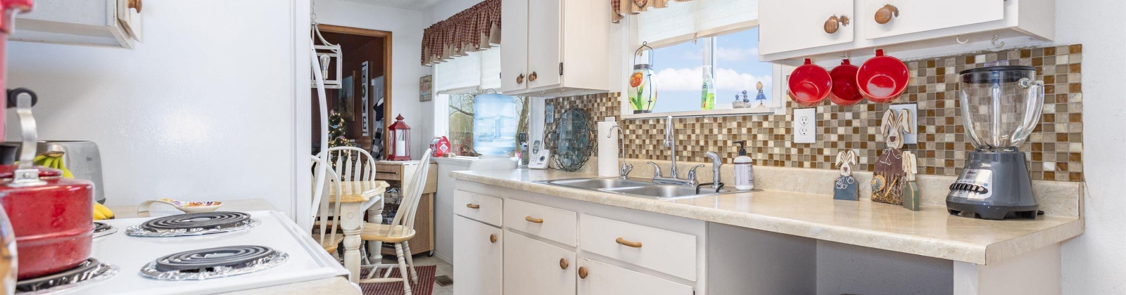 Independence Road, Sunnyside, Washington 98944, 3 Bedrooms Bedrooms, ,1 BathroomBathrooms,Site Built-owned Lot,For Sale,Independence Road,282921