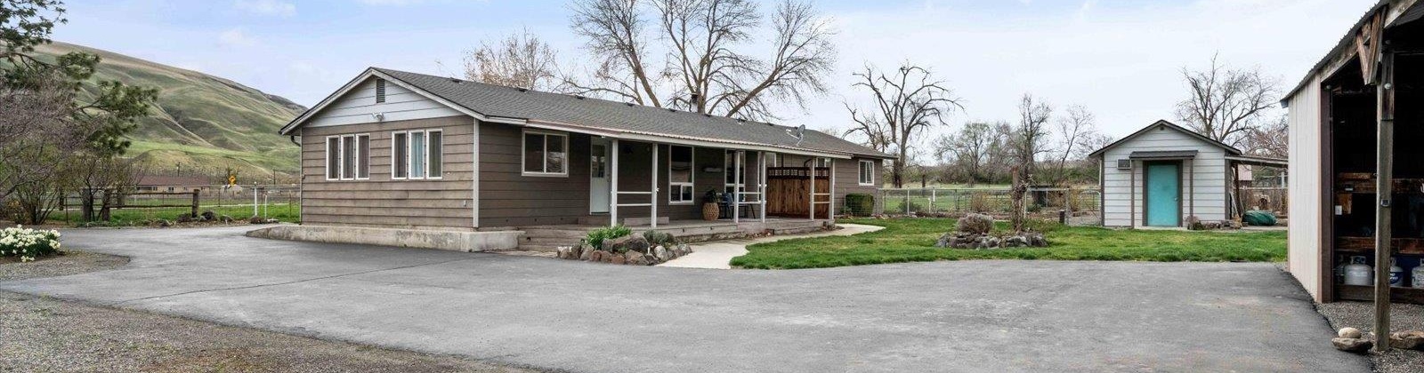 Hess Road, Prosser, Washington 99350, 3 Bedrooms Bedrooms, 0 ,2 BathroomsBathrooms,Houses,For Sale,Hess Road,0,282914