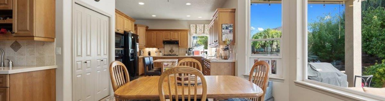 6th Ave, Kennewick, Washington 99336-8594, 3 Bedrooms Bedrooms, ,3 BathroomsBathrooms,Site Built-owned Lot,For Sale,6th Ave,283798