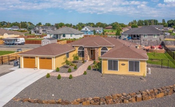 Nelson Court, Pasco, Washington 99301, 3 Bedrooms Bedrooms, ,3 BathroomsBathrooms,Site Built-owned Lot,For Sale,Nelson Court,282932