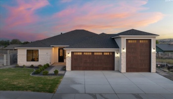 Cortona Way, Richland, Washington 99352, 4 Bedrooms Bedrooms, ,2 BathroomsBathrooms,Site Built-owned Lot,For Sale,Cortona Way,282931