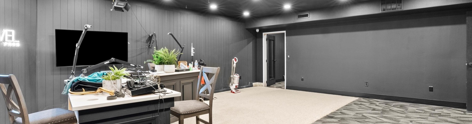 Bedford St, Pasco, Washington 99301, ,11 BathroomsBathrooms,Office,For Sale,Bedford St,282691