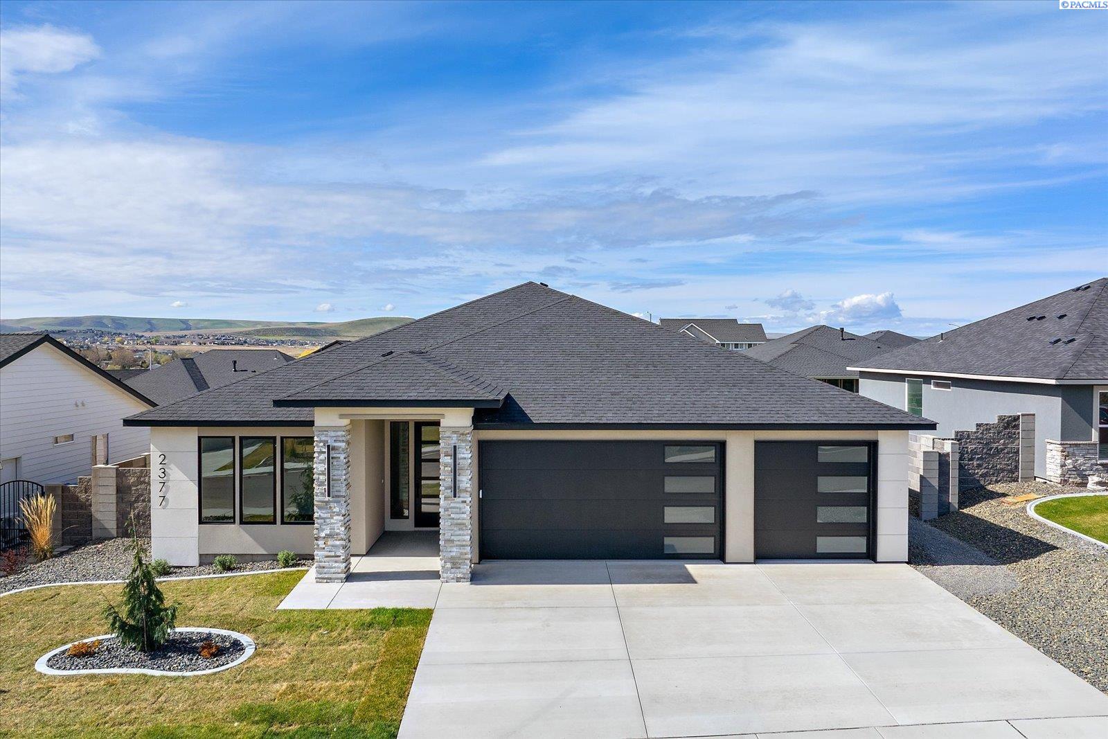 Maggio Loop, Richland, Washington 99352, 4 Bedrooms Bedrooms, 0 ,3 BathroomsBathrooms,Houses,For Sale,Maggio Loop,0,282961