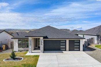 Maggio Loop, Richland, Washington 99352, 4 Bedrooms Bedrooms, ,3 BathroomsBathrooms,Site Built-owned Lot,For Sale,Maggio Loop,282961