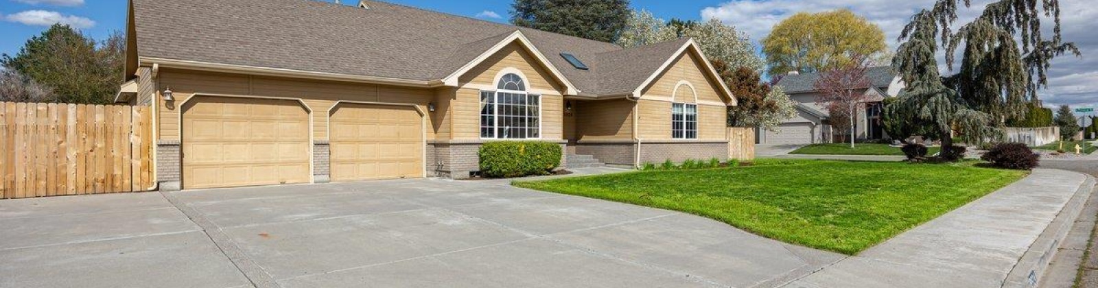 Metaline, Kennewick, Washington 99336, 3 Bedrooms Bedrooms, ,2 BathroomsBathrooms,For Sale,Metaline,282967