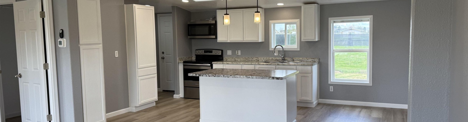 Missimer Rd, Prosser, Washington 99350, 3 Bedrooms Bedrooms, ,2 BathroomsBathrooms,Manufactured-owned Lot,For Sale,Missimer Rd,282962