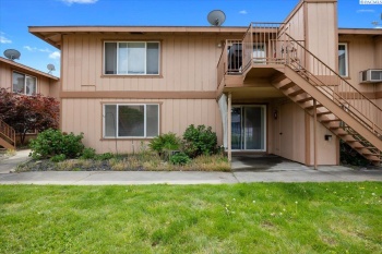 Hood Ave, Kennewick, Washington 99336, 3 Bedrooms Bedrooms, ,2 BathroomsBathrooms,Condo,For Sale,Hood Ave,283815