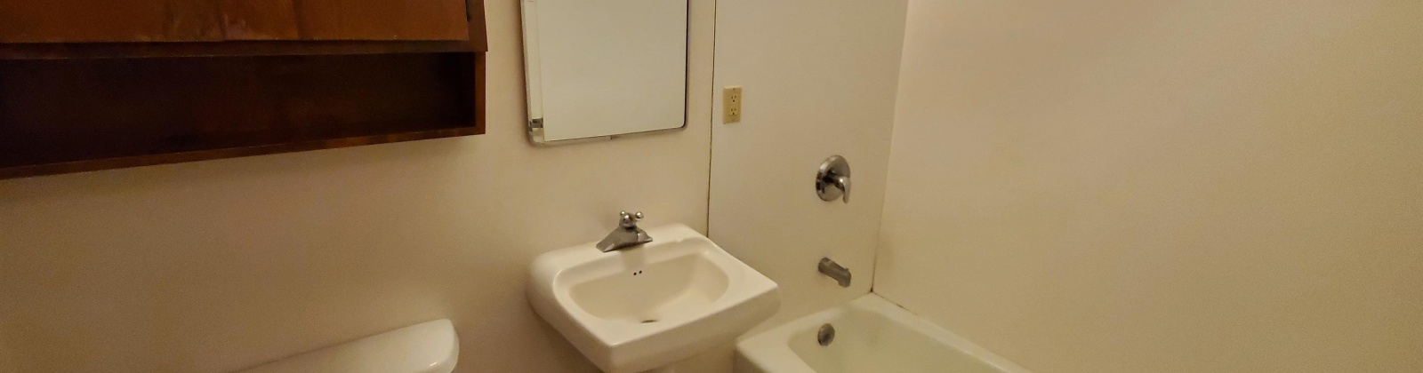 Indiana Street, Pullman, Washington 99163, 5 Bedrooms Bedrooms, ,3 BathroomsBathrooms,Site Built-owned Lot,For Sale,Indiana Street,283821