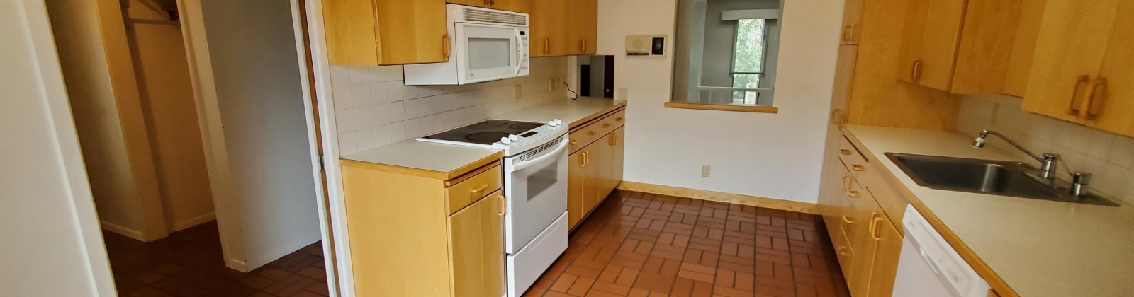 Indiana Street, Pullman, Washington 99163, 5 Bedrooms Bedrooms, ,3 BathroomsBathrooms,Site Built-owned Lot,For Sale,Indiana Street,283821