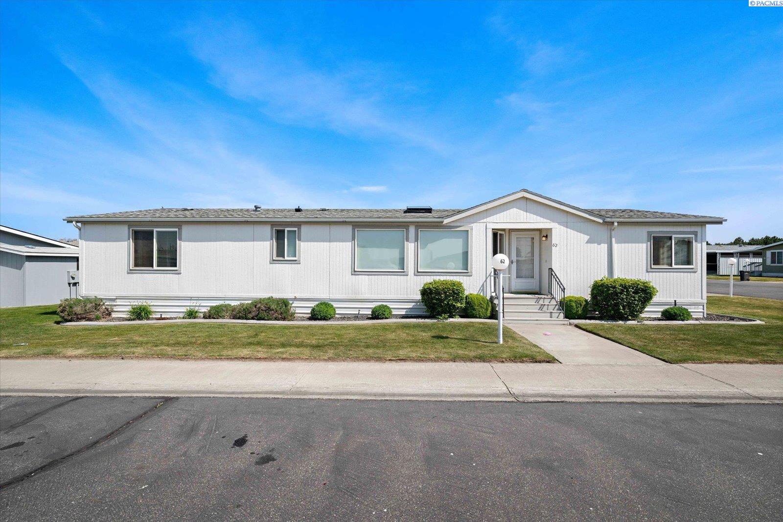Columbia Center Blvd #62, Kennewick, Washington 99336, 3 Bedrooms Bedrooms, 0 ,2 BathroomsBathrooms,Manufactured Homes,For Sale,Columbia Center Blvd #62,0,283827