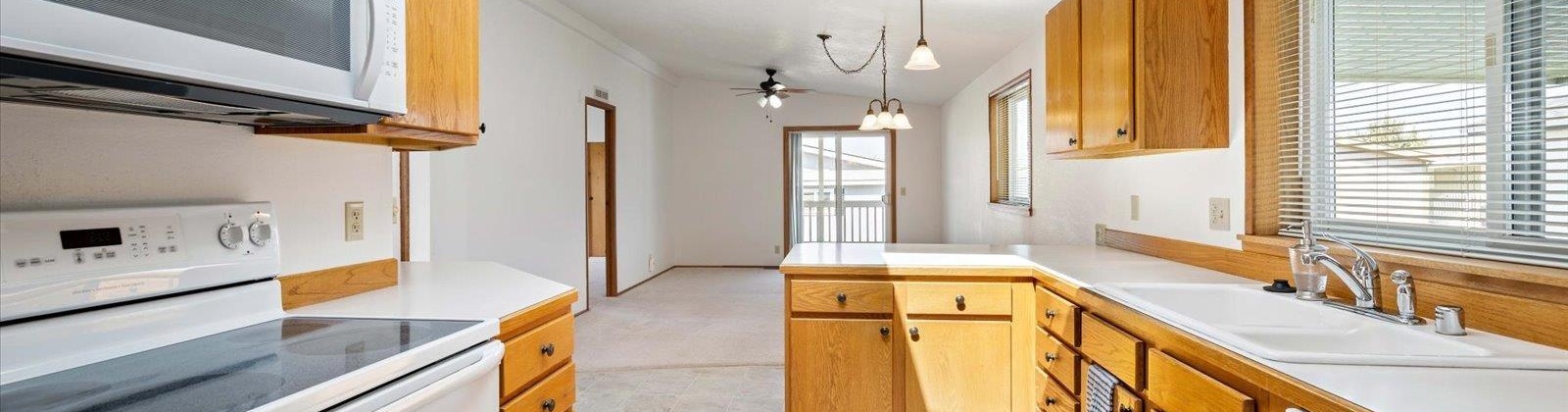 Columbia Center Blvd #62, Kennewick, Washington 99336, 3 Bedrooms Bedrooms, ,2 BathroomsBathrooms,For Sale,Columbia Center Blvd #62,283827