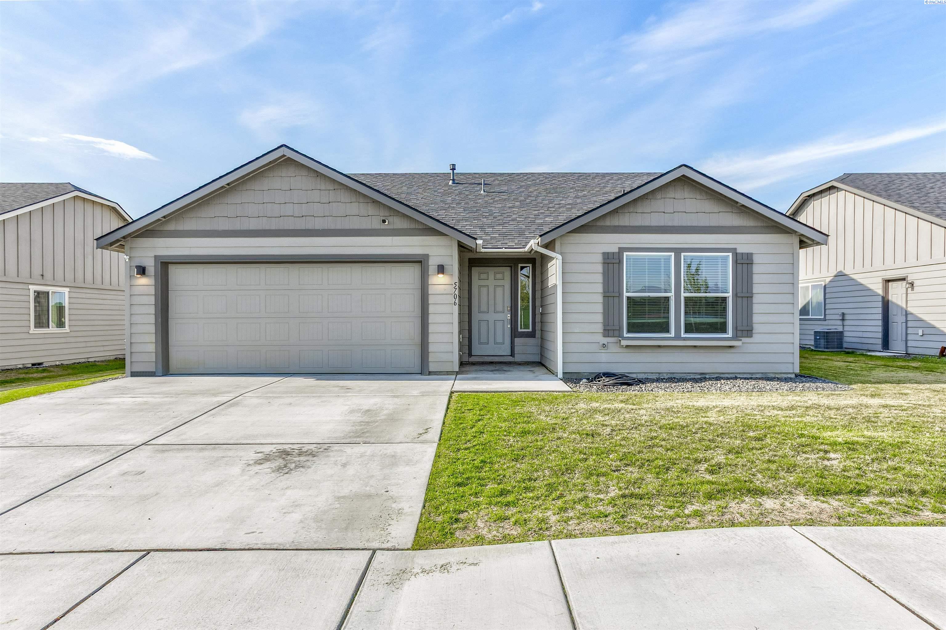 Chapel Hill Blvd, Pasco, Washington 99301, 3 Bedrooms Bedrooms, 0 ,2 BathroomsBathrooms,Houses,For Sale,Chapel Hill Blvd,0,283019