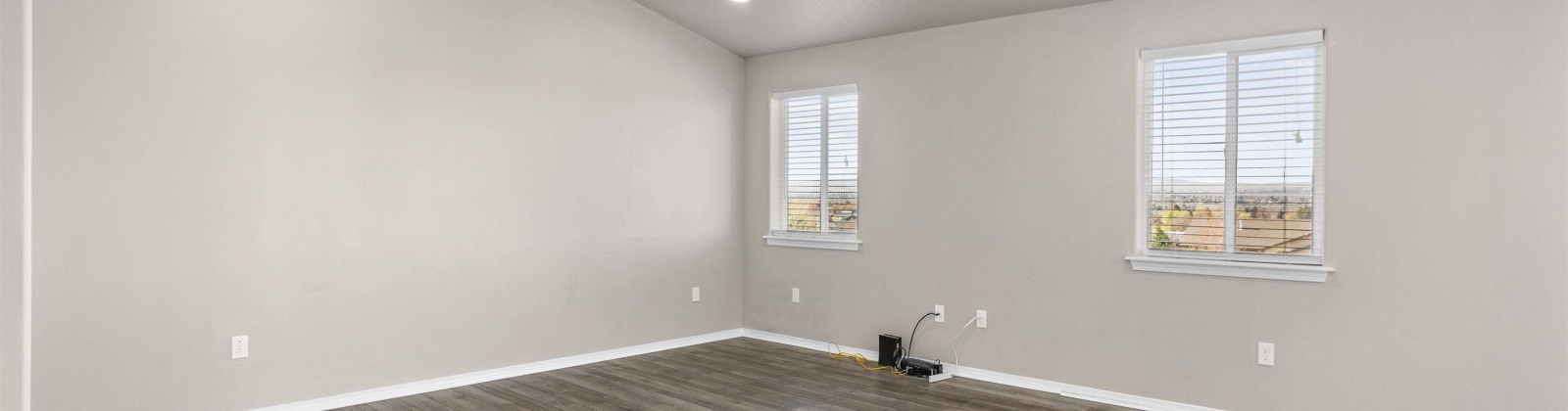 Chapel Hill Blvd, Pasco, Washington 99301, 3 Bedrooms Bedrooms, ,2 BathroomsBathrooms,Site Built-owned Lot,For Sale,Chapel Hill Blvd,283019