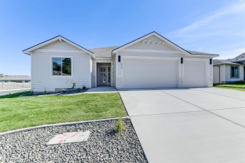 Livorno Ave, Richland, Washington 99352, 3 Bedrooms Bedrooms, ,2 BathroomsBathrooms,Site Built-owned Lot,For Sale,Livorno Ave,283013