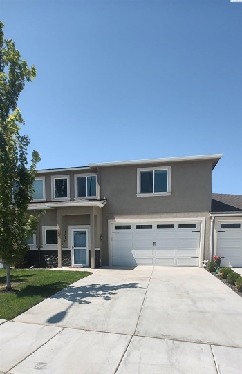 Elma Street, Kennewick, Washington 99338, 3 Bedrooms Bedrooms, ,2 BathroomsBathrooms,Town House,For Sale,Elma Street,283058