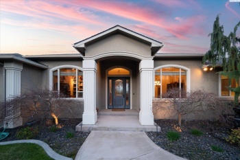 Lago Vista Drive, Richland, Washington 99352, 3 Bedrooms Bedrooms, ,4 BathroomsBathrooms,For Sale,Lago Vista Drive,283067