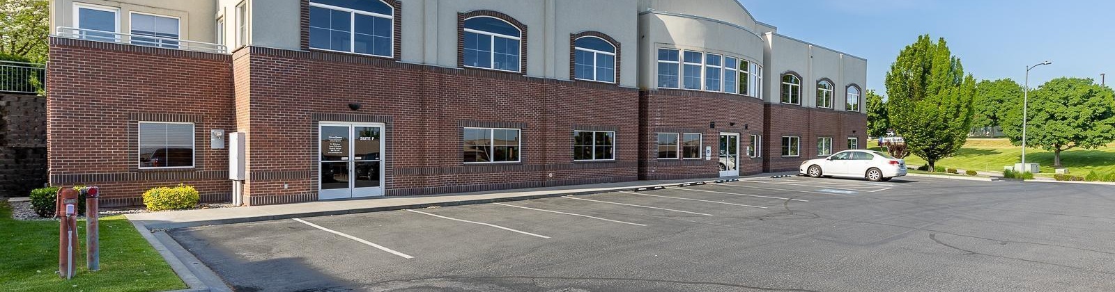 Center Parkway, Kennewick, Washington 99336, ,31 BathroomsBathrooms,Office,For Sale,Center Parkway,282930