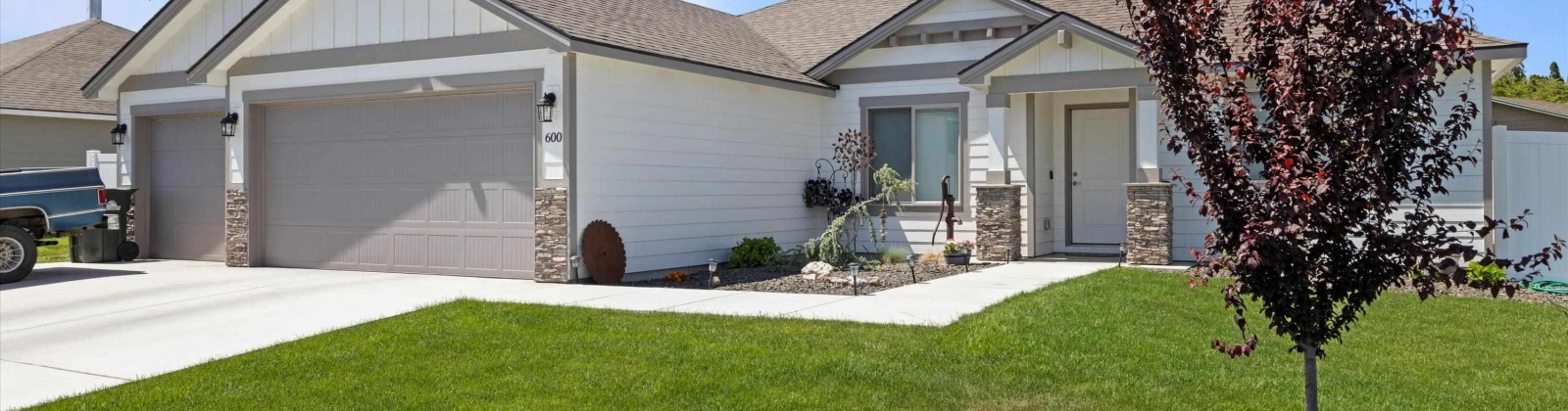 Lizzy Lane, Grandview, Washington 98930-0017, 3 Bedrooms Bedrooms, ,2 BathroomsBathrooms,Site Built-owned Lot,For Sale,Lizzy Lane,283112