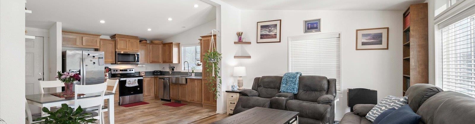 Harrison Place, Kennewick, Washington 99336, 3 Bedrooms Bedrooms, ,2 BathroomsBathrooms,Manufactured Rented Lot,For Sale,Harrison Place,283104