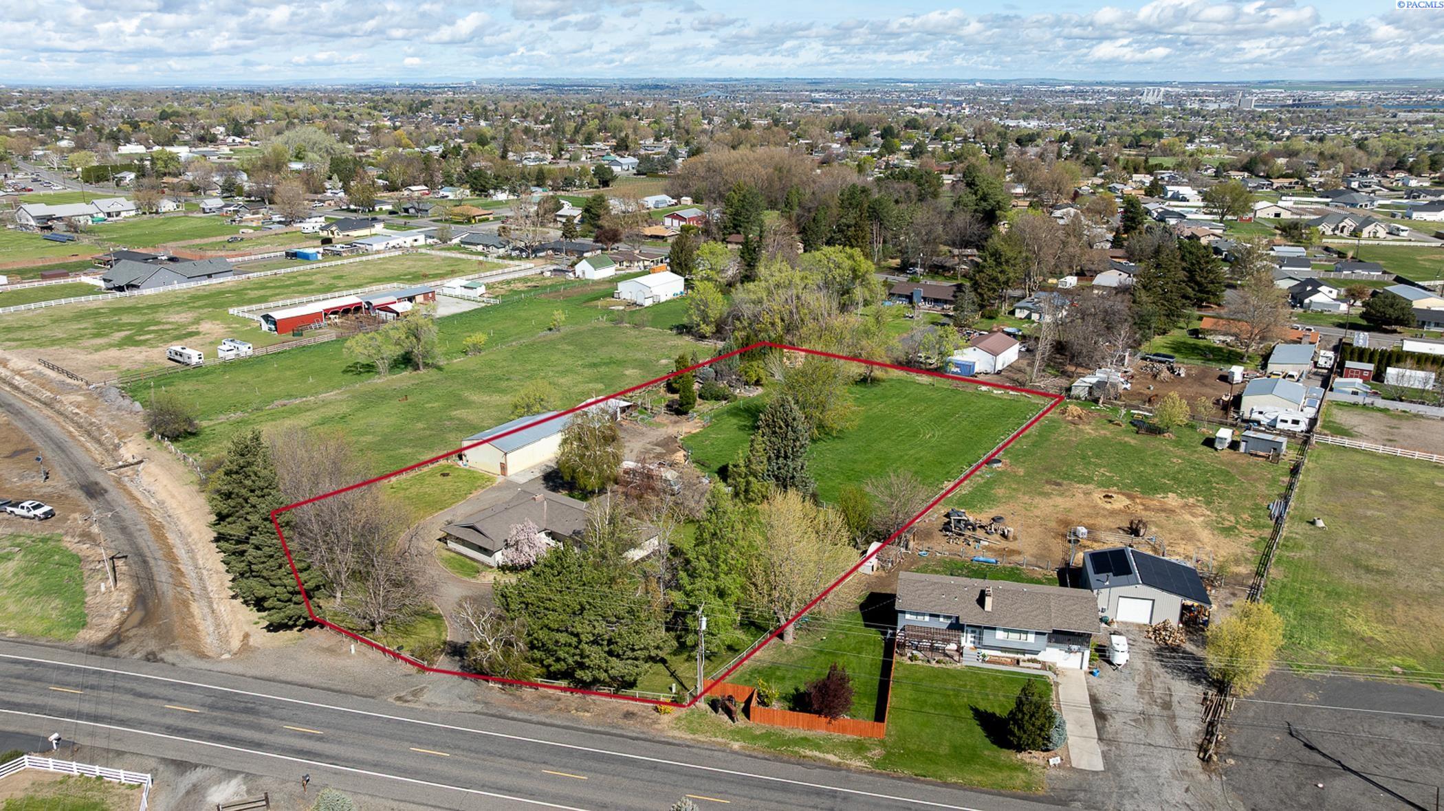 45th Avenue, Kennewick, Washington 99337, 3 Bedrooms Bedrooms, 0 ,3 BathroomsBathrooms,Houses,For Sale,45th Avenue,0,283124
