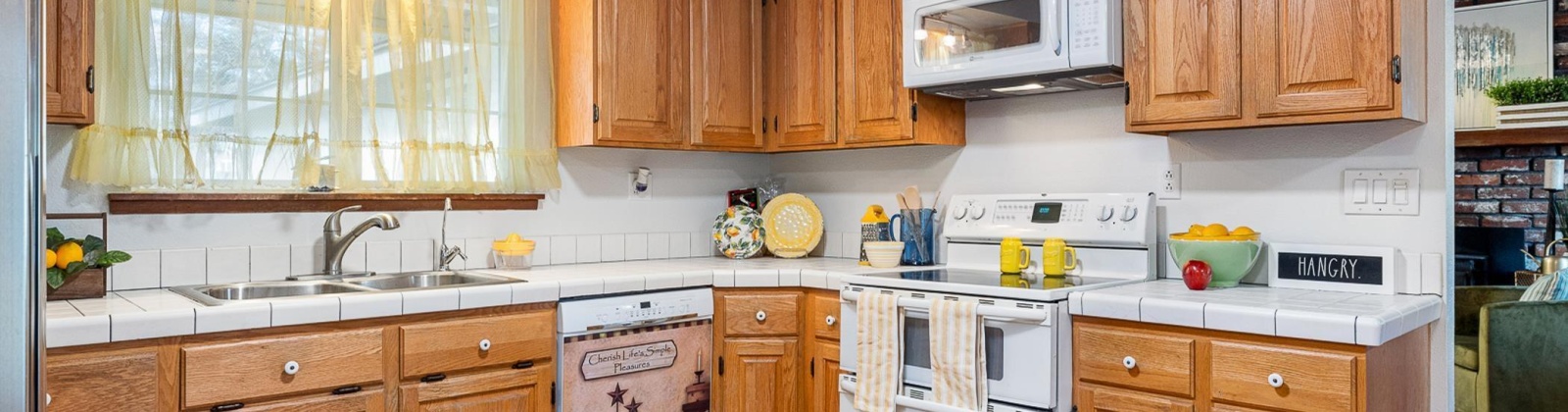 45th Avenue, Kennewick, Washington 99337, 3 Bedrooms Bedrooms, 0 ,3 BathroomsBathrooms,Houses,For Sale,45th Avenue,0,283124