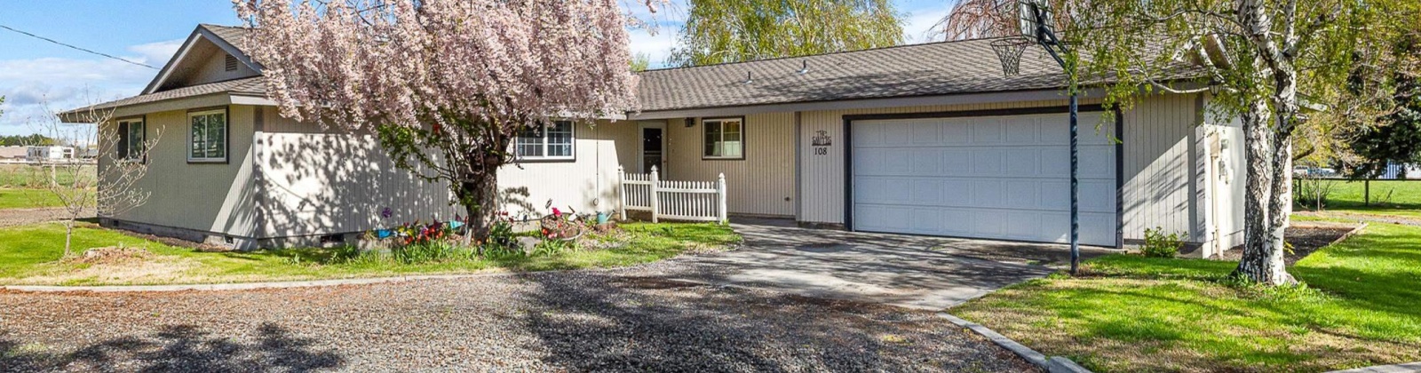 45th Avenue, Kennewick, Washington 99337, 3 Bedrooms Bedrooms, 0 ,3 BathroomsBathrooms,Houses,For Sale,45th Avenue,0,283124
