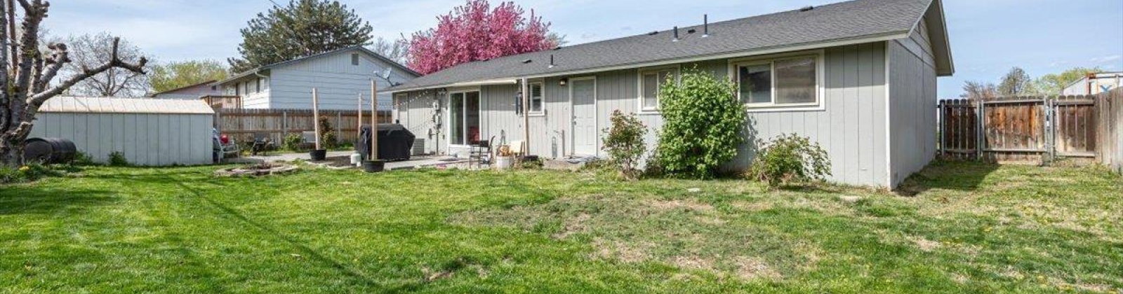 Bonnie Ave, Kennewick, Washington 99336, 3 Bedrooms Bedrooms, ,2 BathroomsBathrooms,Site Built-owned Lot,For Sale,Bonnie Ave,283151