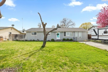 Bonnie Ave, Kennewick, Washington 99336, 3 Bedrooms Bedrooms, ,2 BathroomsBathrooms,Site Built-owned Lot,For Sale,Bonnie Ave,283151