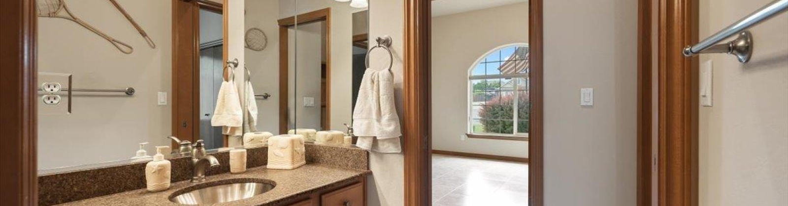 Chardonnay Dr, Richland, Washington 99352, 4 Bedrooms Bedrooms, ,2 BathroomsBathrooms,Site Built-owned Lot,For Sale,Chardonnay Dr,283184