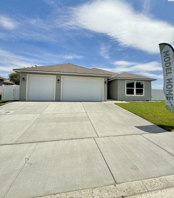 BEECH ST., Kennewick, Washington 99337, 3 Bedrooms Bedrooms, ,2 BathroomsBathrooms,For Sale,BEECH ST.,283169